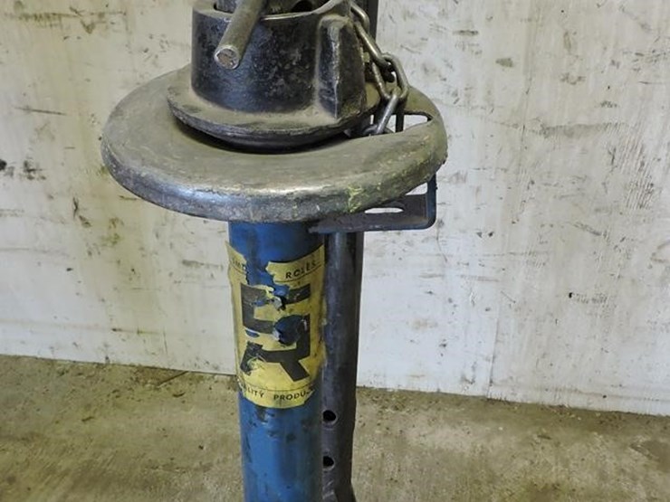 tire-maintenance-tool-image-2