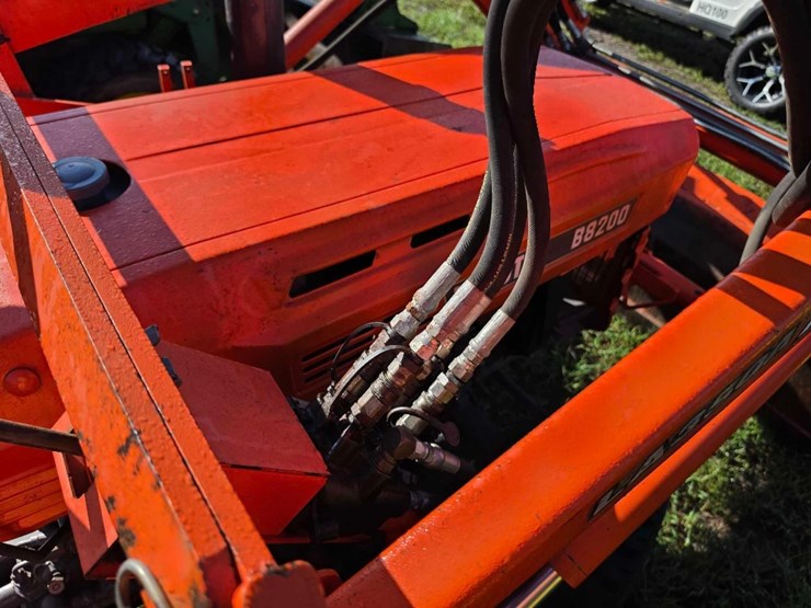 kubota-b8200-image-9