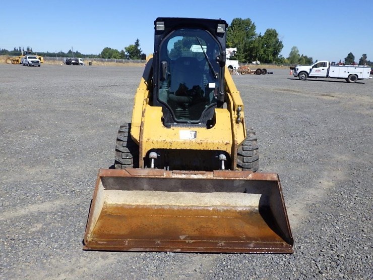 caterpillar-246d-image-8