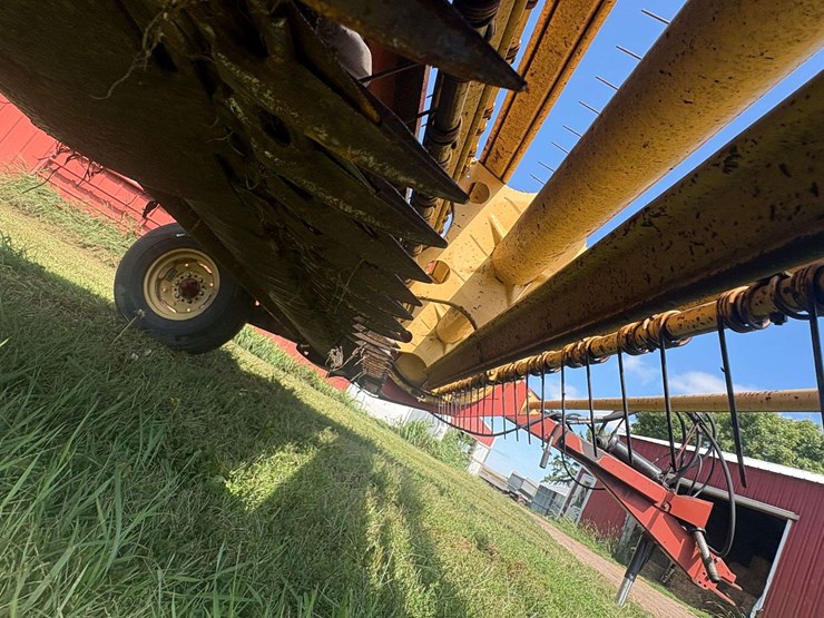 new-holland-1465-image-14