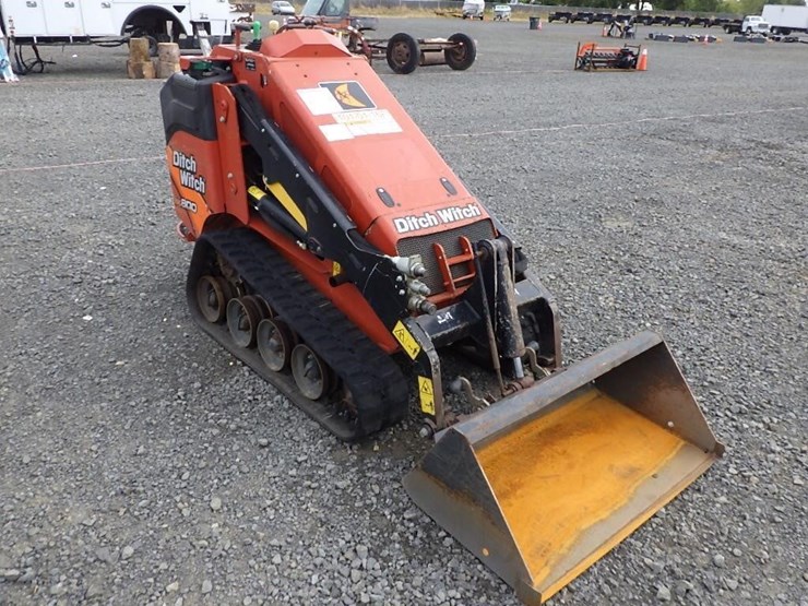 2021-ditch-witch-sk800-image-7