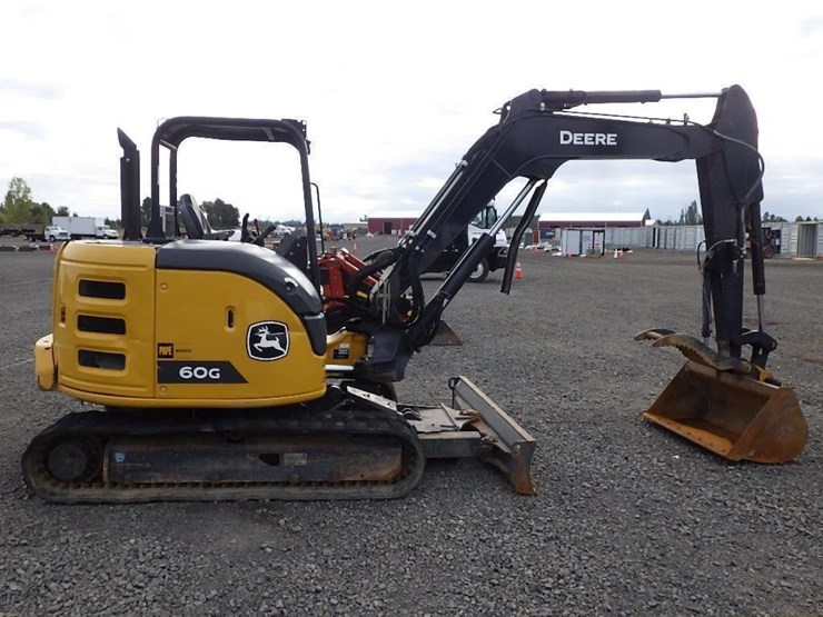 2023-deere-60g-image-6