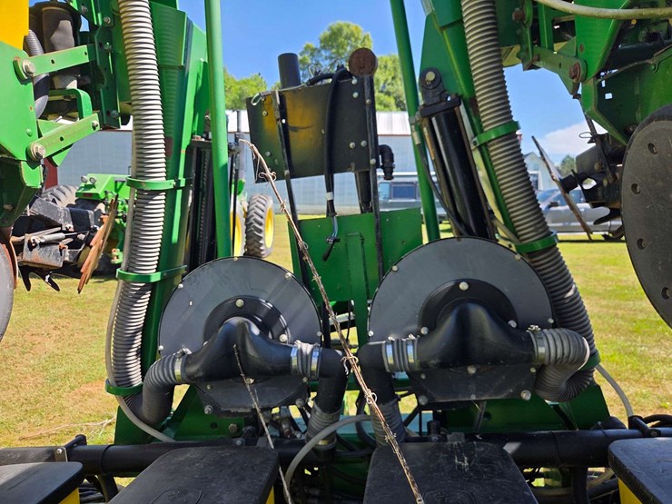 john-deere-1720-image-20