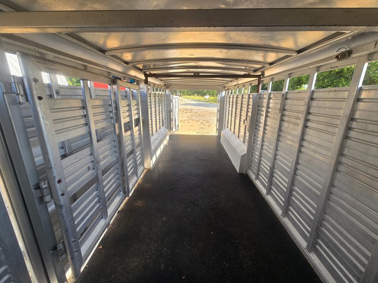 #26361-•-1995-30'-featherlite-trailer-image-29