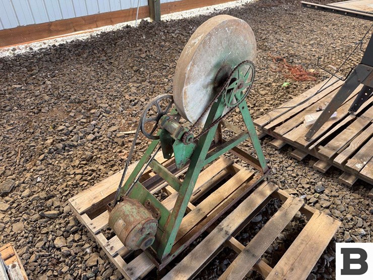 electric-farm-tool-grinding-&-sharpening-wheel-image-1