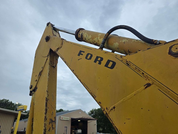 ford-5500-image-24