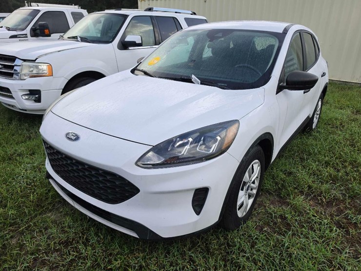2020-ford-escape-image-3