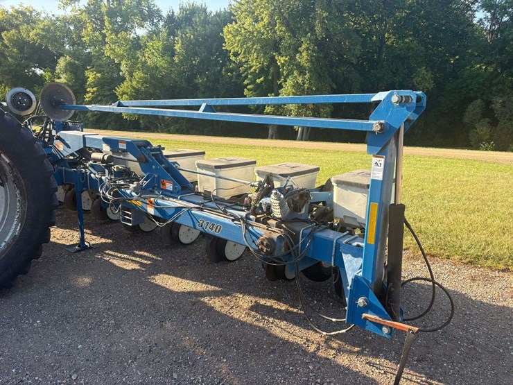 2014-kinze-3140-image-5