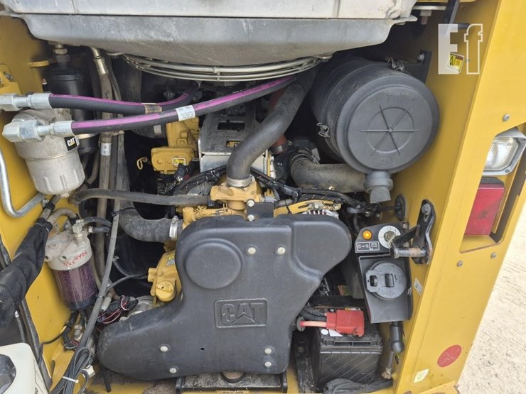 caterpillar-299d2-image-16