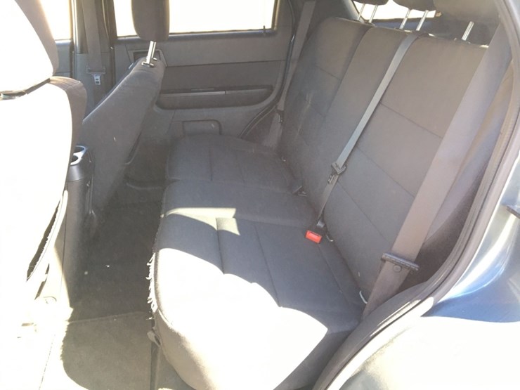 2012-ford-escape-xlt-image-12