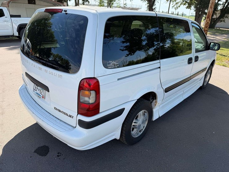 2005-chevrolet-venture-image-18