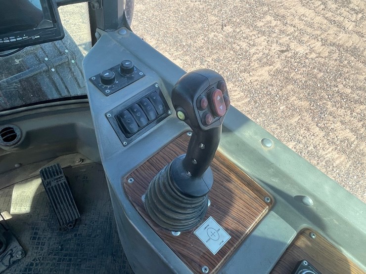 2023-wrangler-5500t-image-42