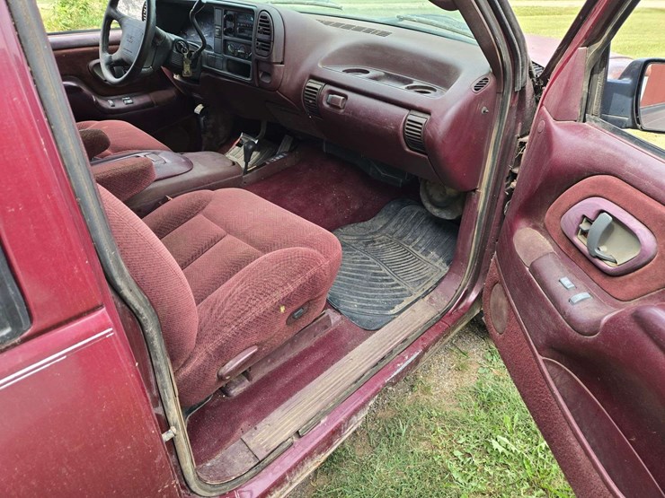 1995-gmc-1500-image-6