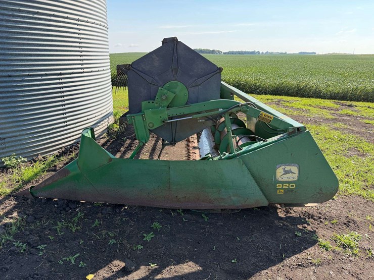 john-deere-920-image-30