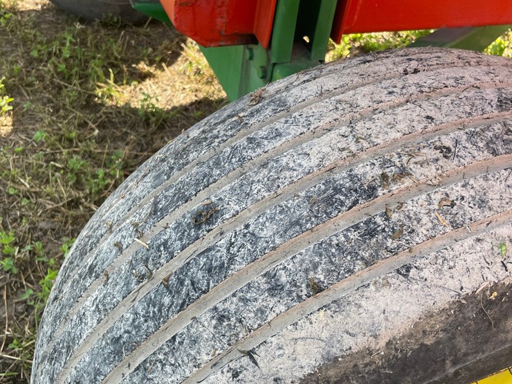 john-deere-1075-image-23
