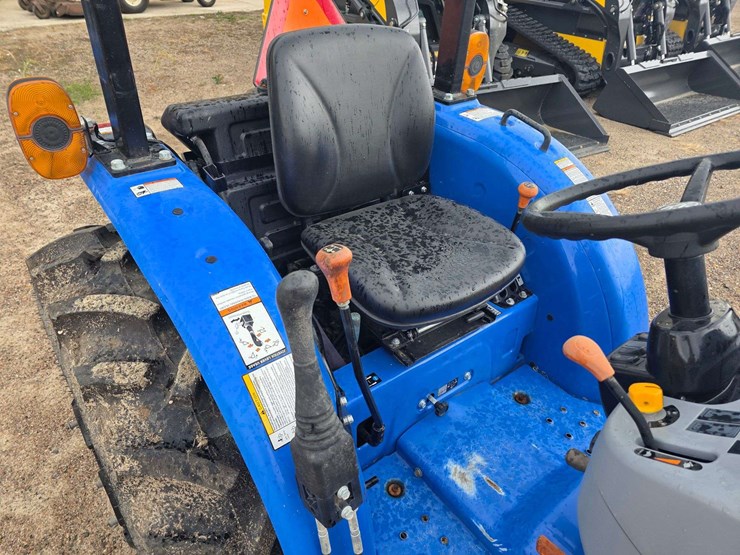 2022-new-holland-workmaster-40-image-15