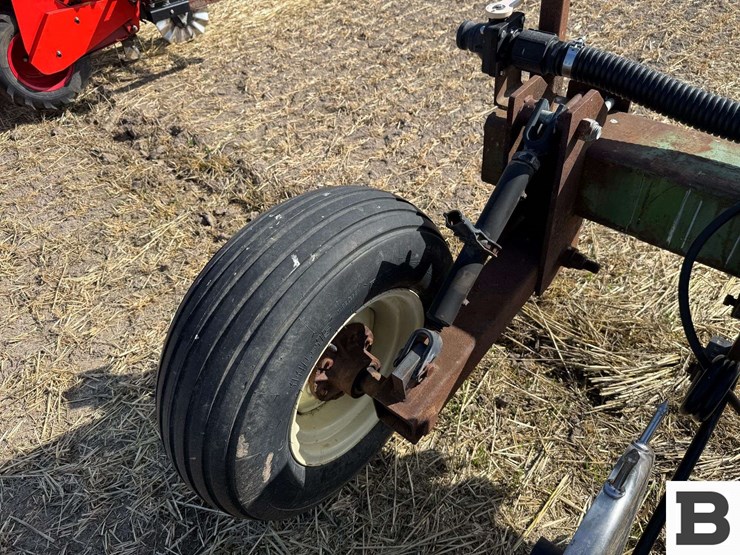 john-deere-7100-image-16