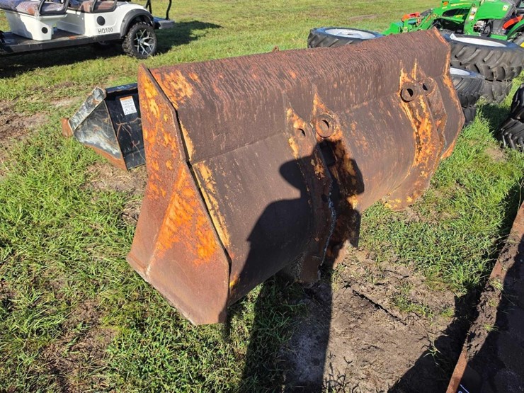 251---94"-hd-utility-bucket-image-3