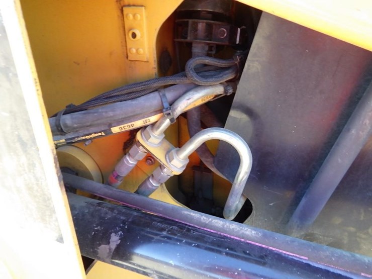 caterpillar-246d-image-20