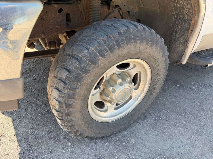 2001-ford-f250-image-13