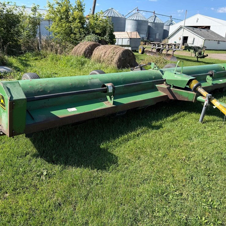 JOHN DEERE 120