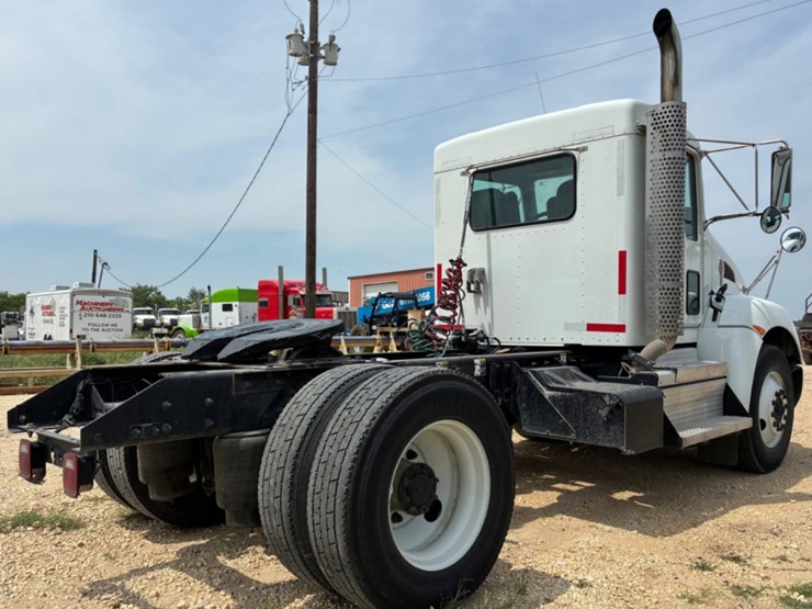 2019-kenworth-t370-image-4