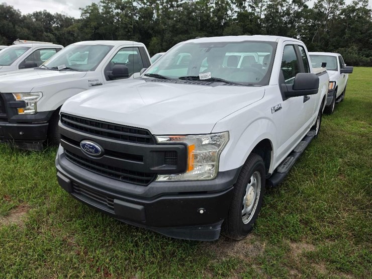 2019-ford-f150-xl-image-3