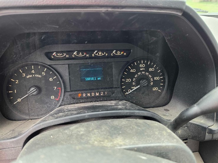 2018-ford-f150-xl-image-14