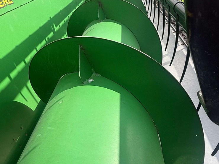 2011-john-deere-635f-image-13