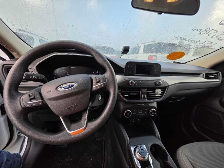 2020-ford-escape-image-16