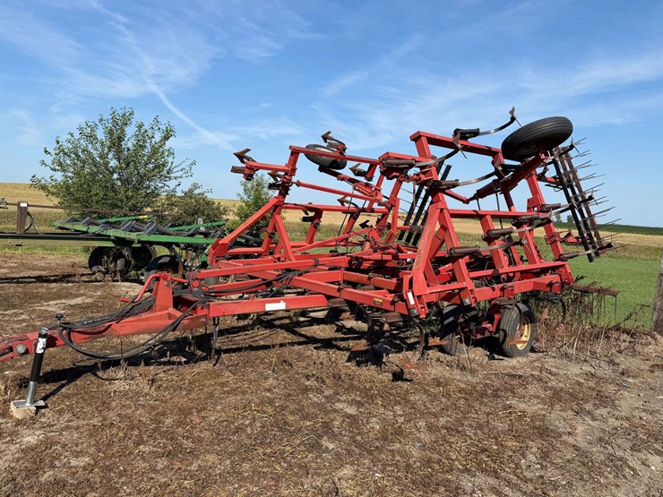case-ih-4800-image-32