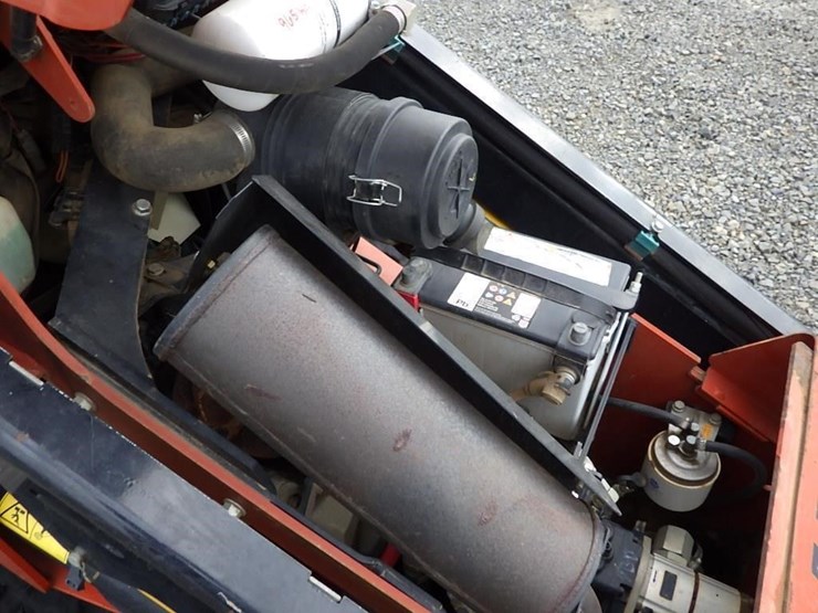 2021-ditch-witch-sk800-image-28
