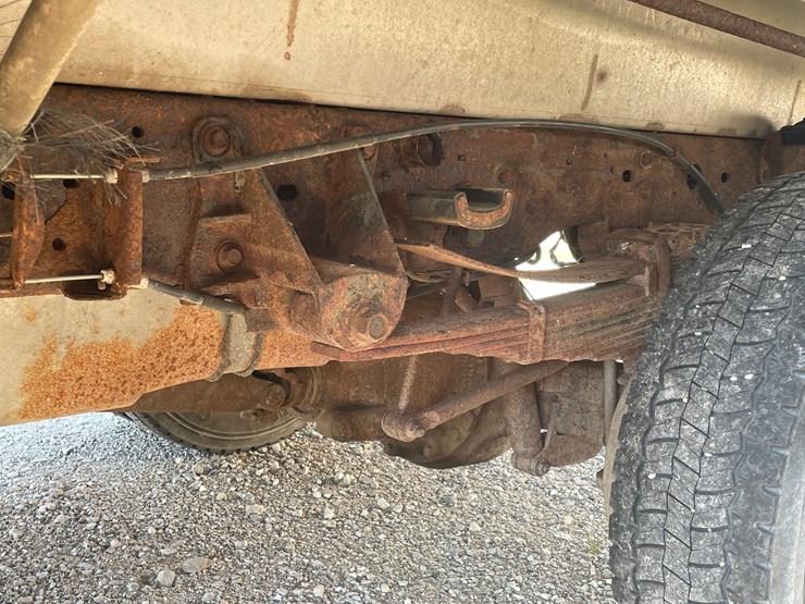 2002-ford-f550-xl-image-26