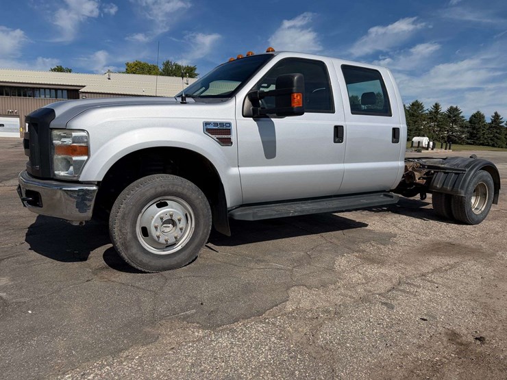 2008-ford-f350-xl-image-1