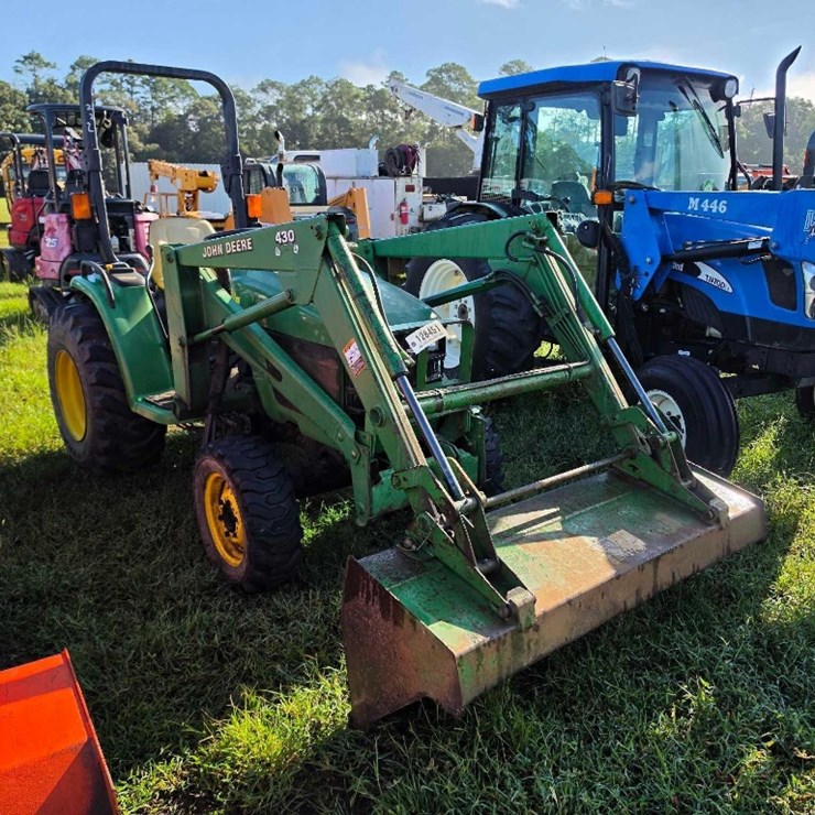 JOHN DEERE 4310
