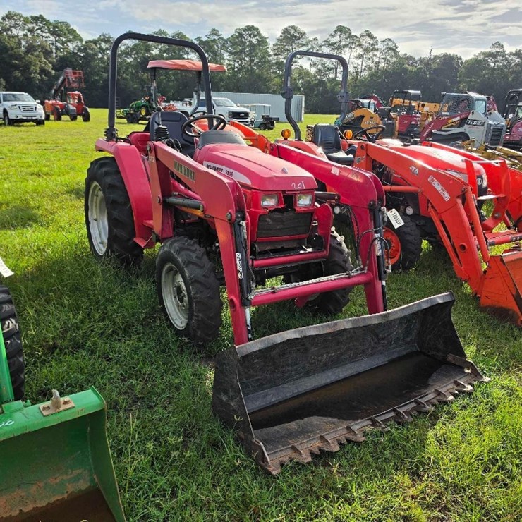 MAHINDRA 2816