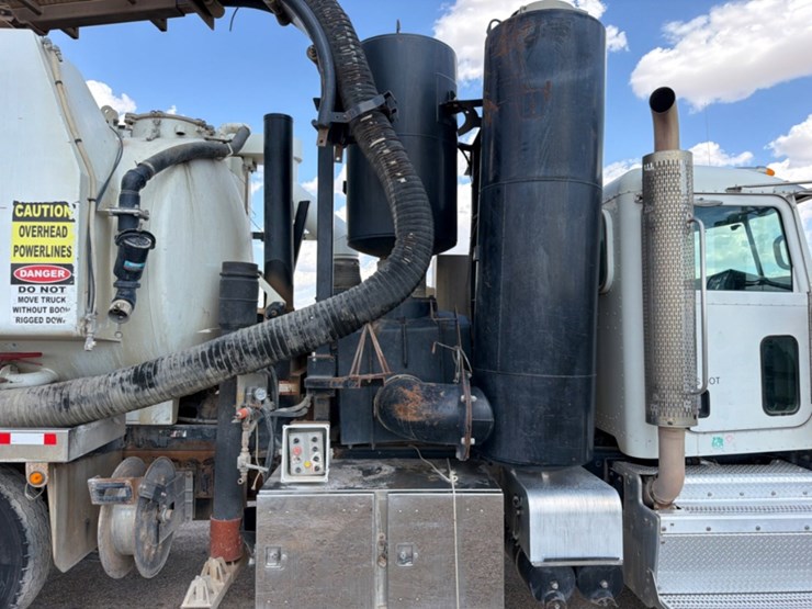 2015-peterbilt-367-image-4