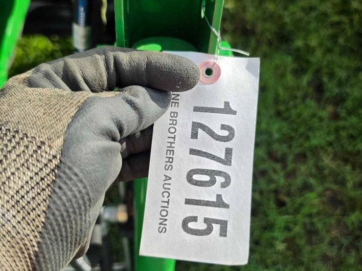 john-deere-3032e-image-12