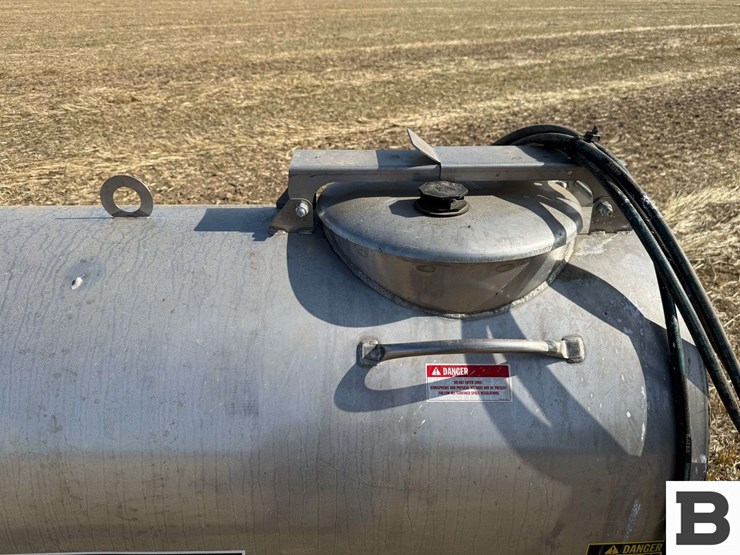 pak-tank-300-gallon-stainless-steel-tank-image-8