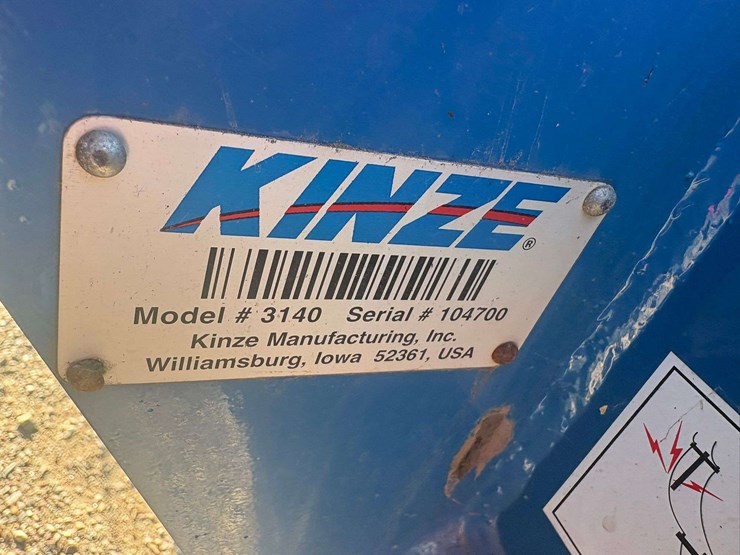 2014-kinze-3140-image-9