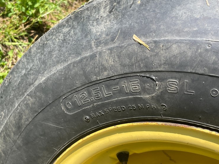 john-deere-1075-image-12