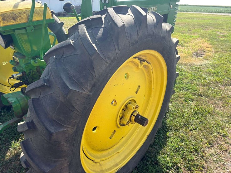 1951-john-deere-b-image-13