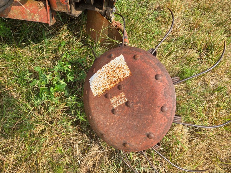 hesston-5540-image-21