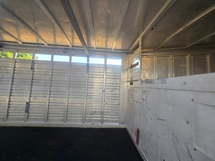 #26361-•-1995-30'-featherlite-trailer-image-18
