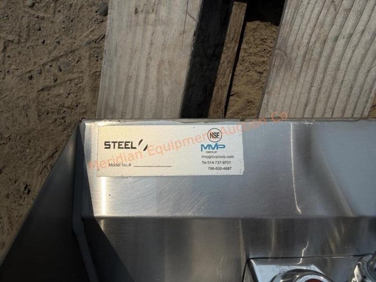 3--steel-commercial-hand-wash-sinks-image-7