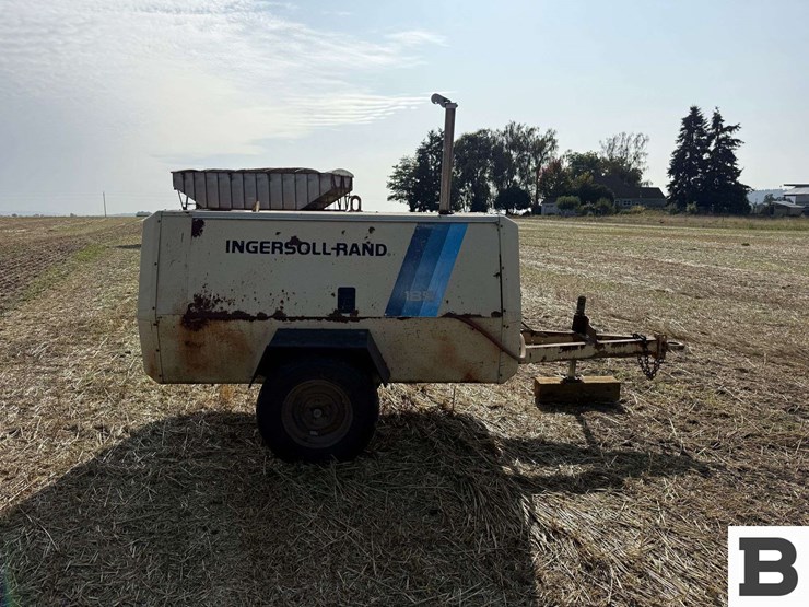 1995-ingersoll-rand-p185wjd-185-cfm-portable-air-compressor-image-6