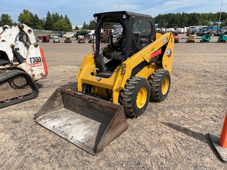 2013-caterpillar-236d3-image-4