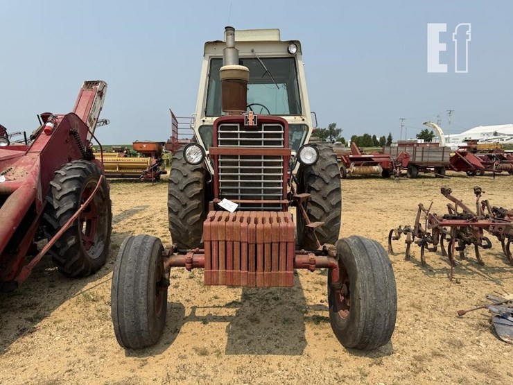 1969-farmall-1256-image-2