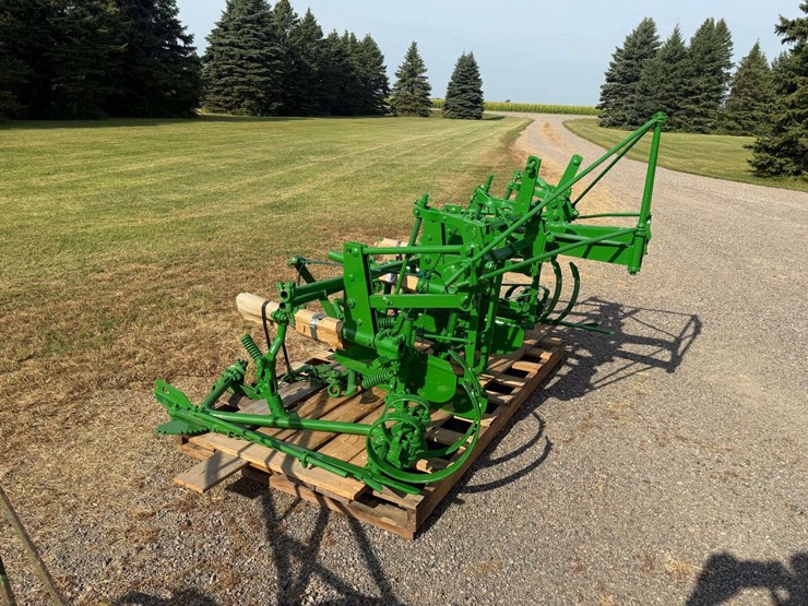 john-deere-2-image-1
