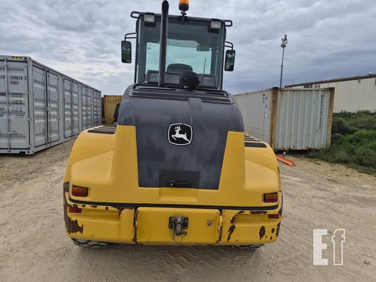 2016-deere-344k-image-8